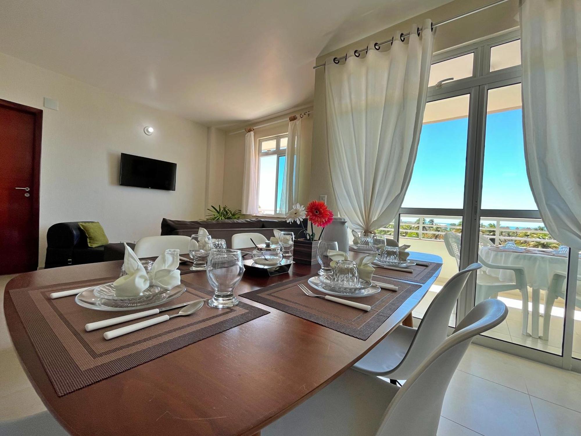 San Giacomo I: Beachfront Apartments for Porto das Dunas Getaways Aquiraz Room photo